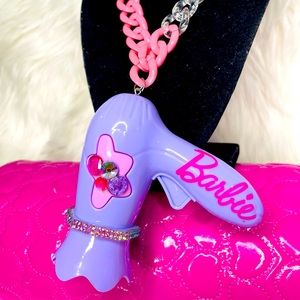 Barbie necklace “handmade”
